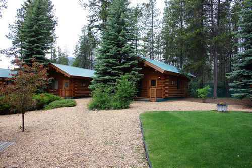Silverwolf Log Chalets Coram Экстерьер фото