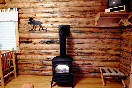 Silverwolf Log Chalets Coram Экстерьер фото