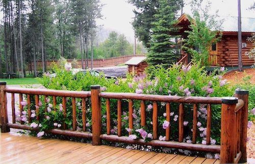 Silverwolf Log Chalets Coram Экстерьер фото